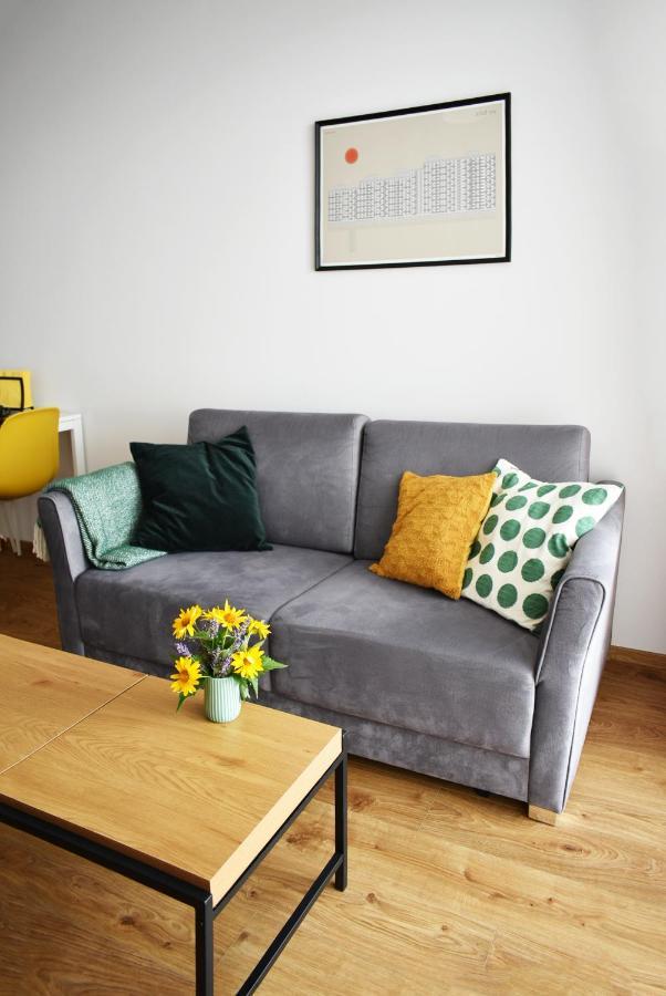 לודז' Fabryczna Apartment מראה חיצוני תמונה